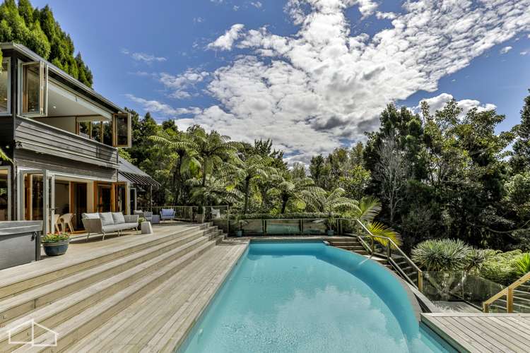 215 Konini Road Titirangi_24