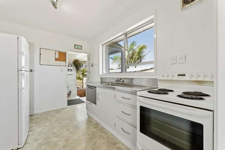 27 Penton Road Stanmore Bay_7