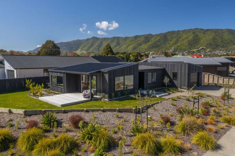 9 Kaiwaru Place Waikanae_23