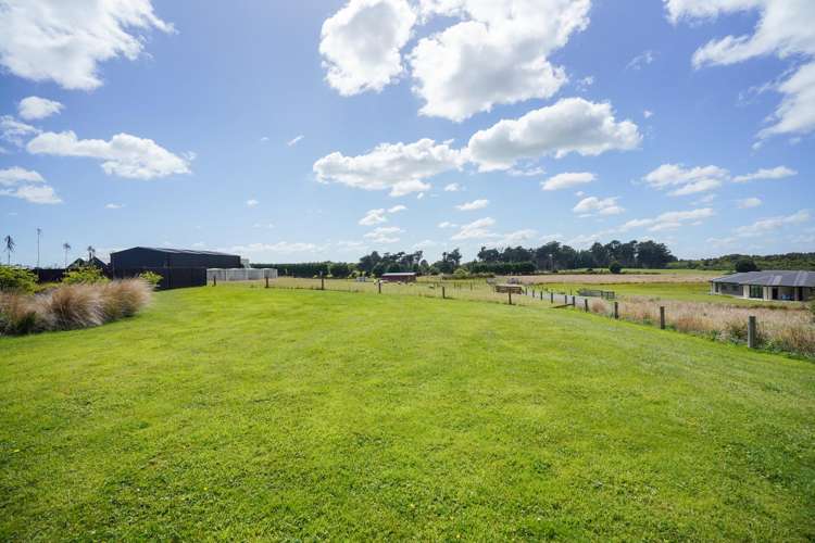 89 Sunrise Drive Seaward Bush_34