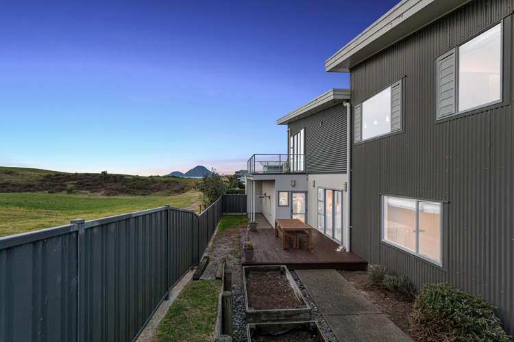3 Omega Place Coastlands_22