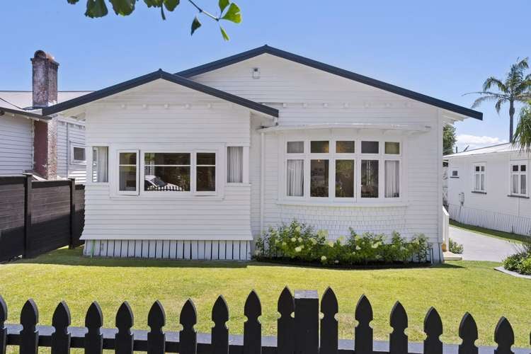 19 Springleigh Avenue Mount Albert_1