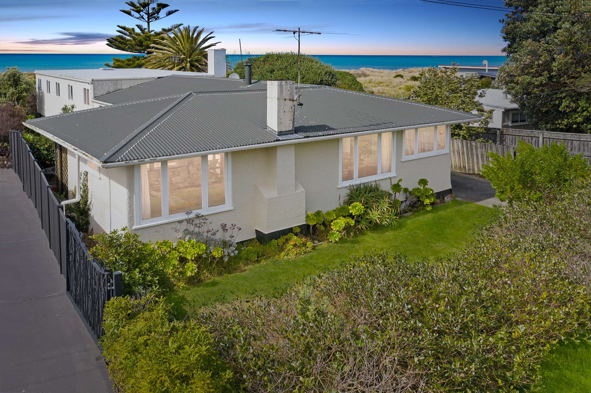 15 Blue Pacific Parade Riversdale Beach_0