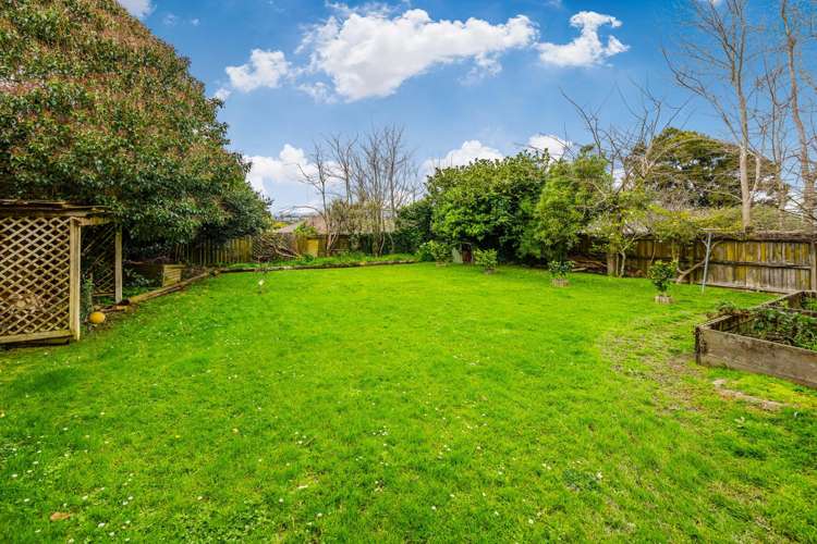 32 Evans Road Weymouth_17