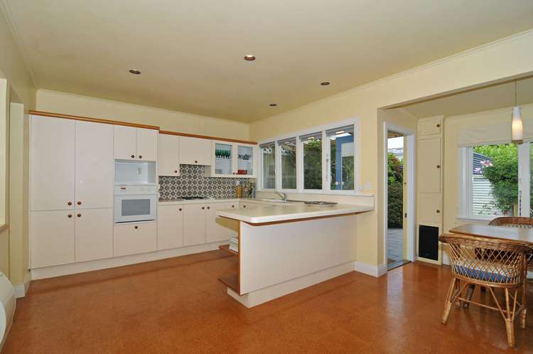 14 Somerset Avenue Newtown_3