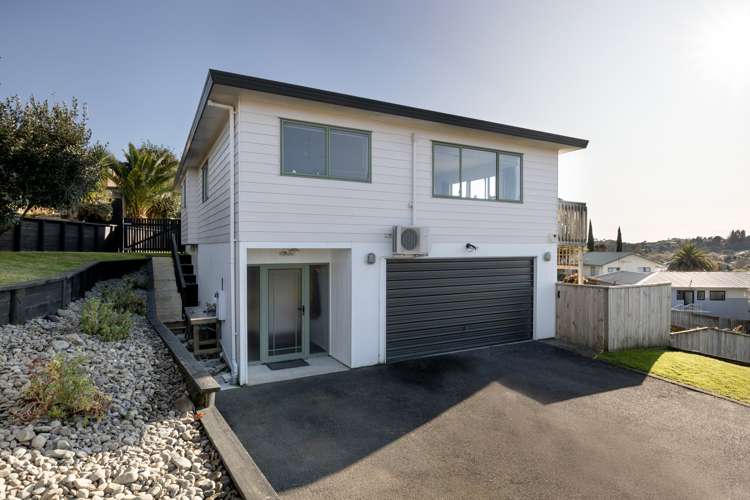 25 Poike Road Hairini_24