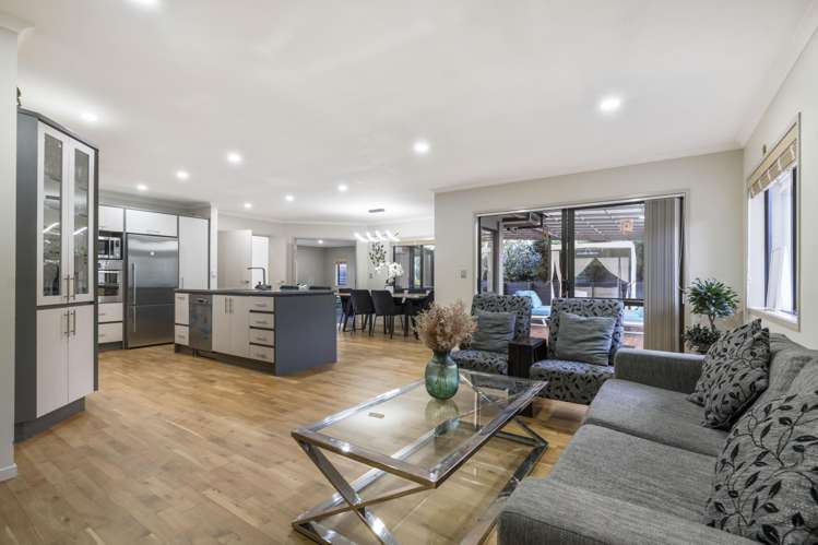 7 Chard Place Flat Bush_13