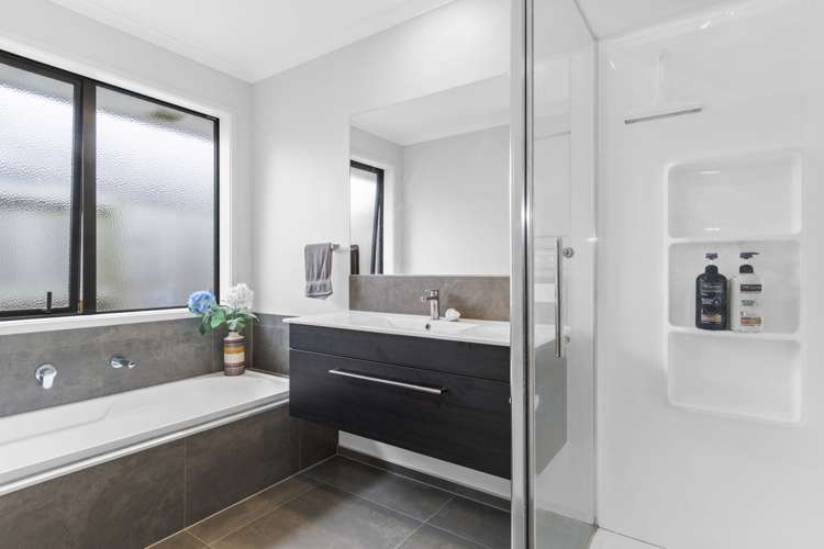 86 Awataha Crescent Pyes Pa_10