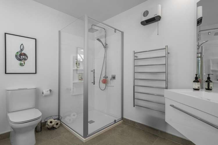 48 The Cliffs Britannia Heights_15