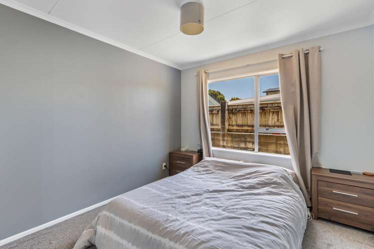 2 Te Ngaere Place Merrilands_11