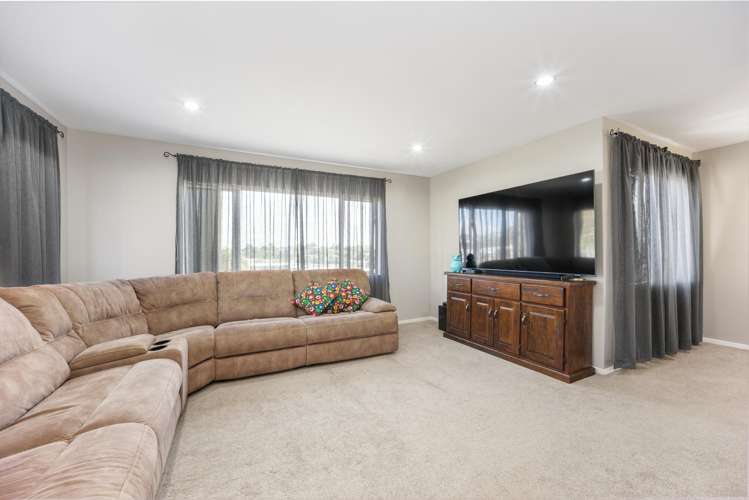 22 Barwick Place Stanmore Bay_35