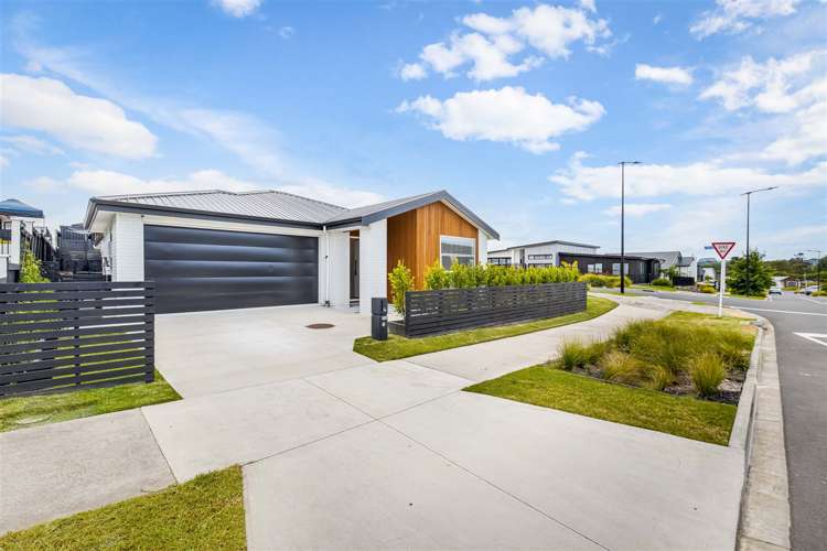 16 Walsh Road Wainui_24