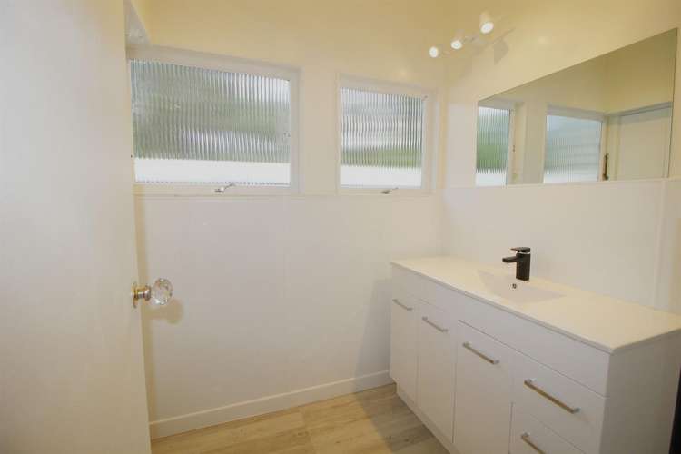 208 Godley Road Titirangi_8