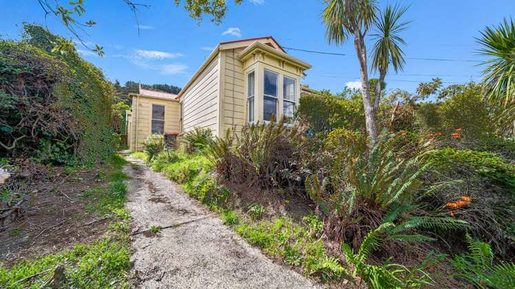 49 Kauri Street Ravensbourne_0