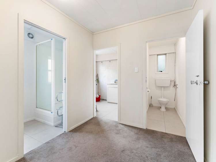 42 West Lynn Road Titirangi_20