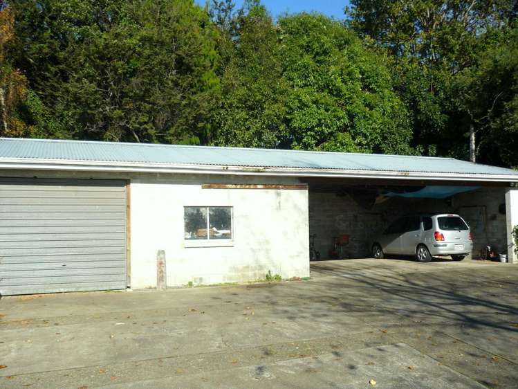 9 Black Road Otatara_16