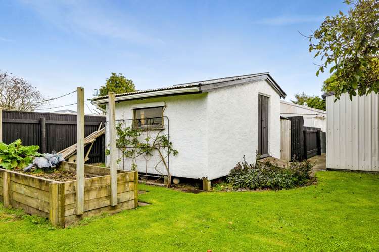 6 Egmont Street Hawera_31
