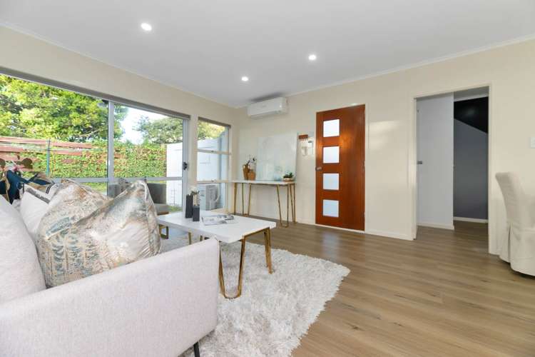 3/14 Commodore Drive Lynfield_12