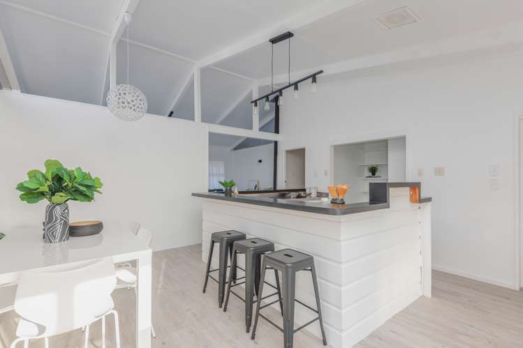 31 Lockhart Avenue Milson_4