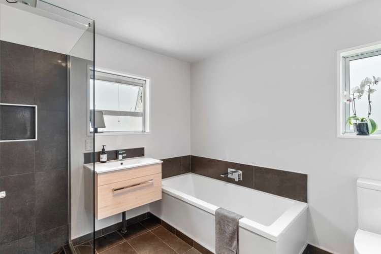 765 Two Chain Road Swannanoa_10