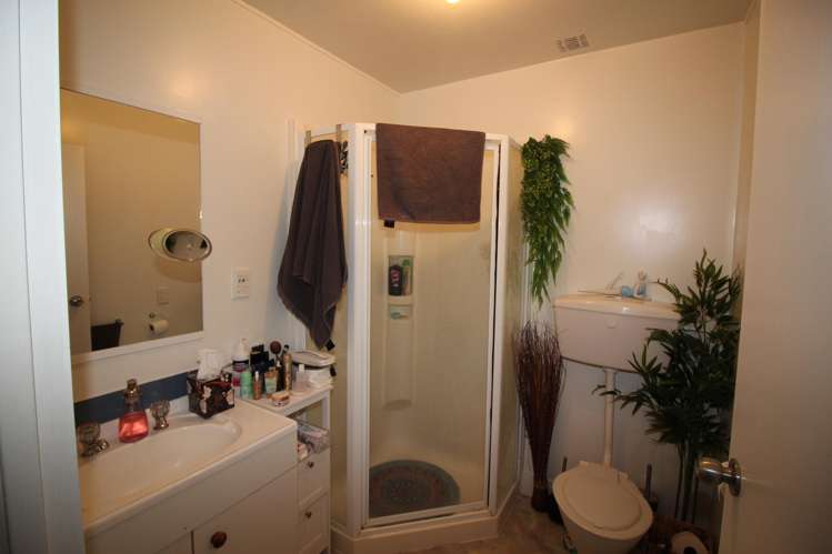 26/6 Airborne Road Albany_4