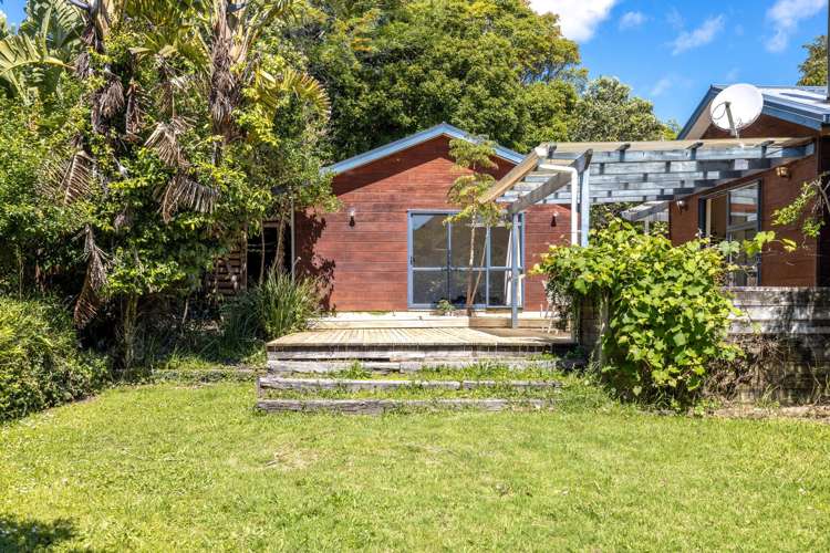 11 Natzka Road Ostend_24