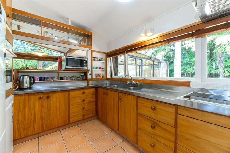 122 Scenic Drive Titirangi_27