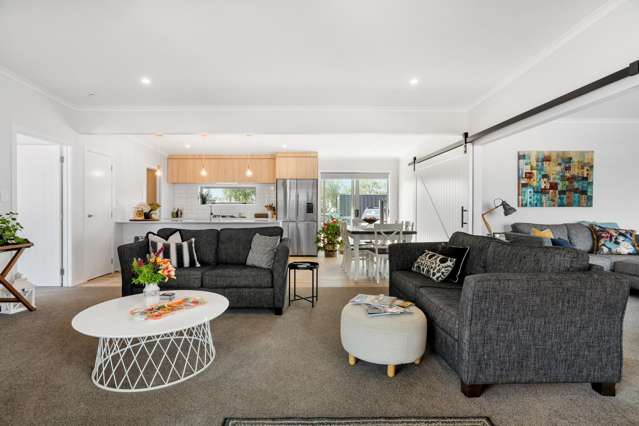 215A Ocean Road Whangamata_3