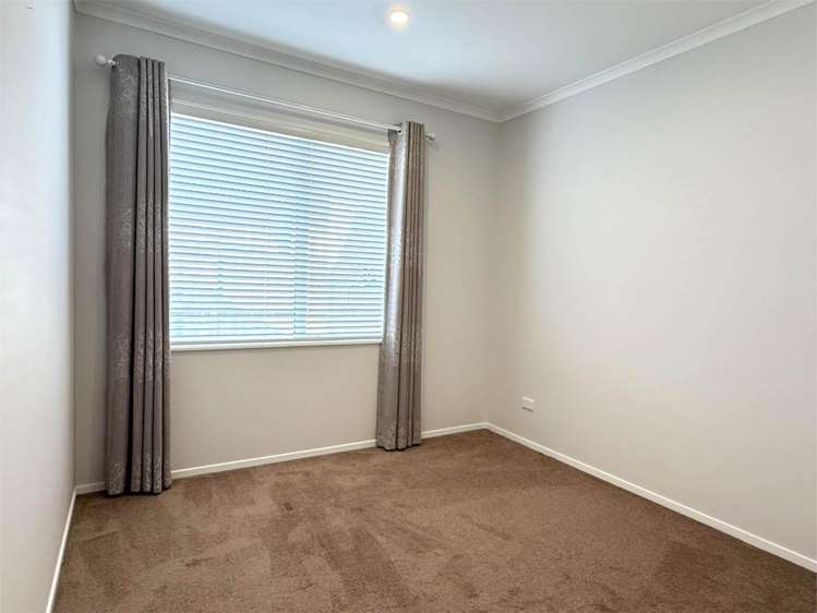 10 Franheim Crescent Orewa_12