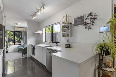 201 Carnoustie Drive_2