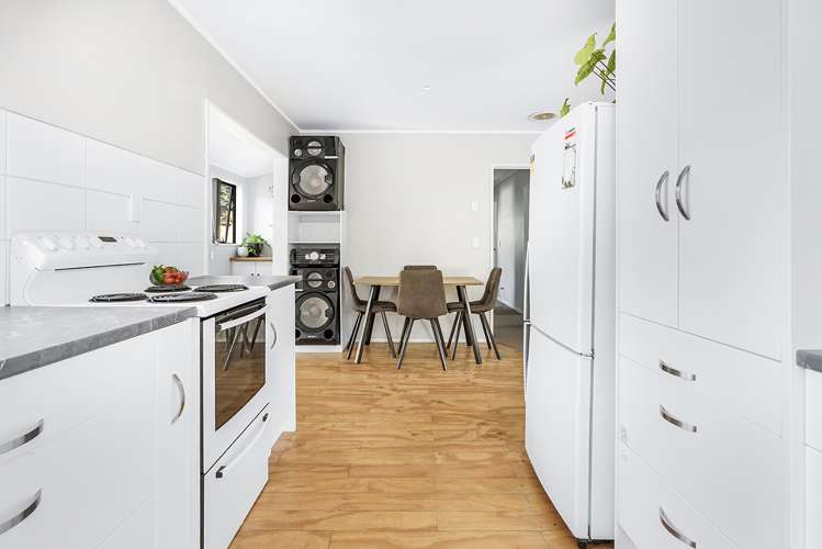 64 Pelorus Street Glenview_2