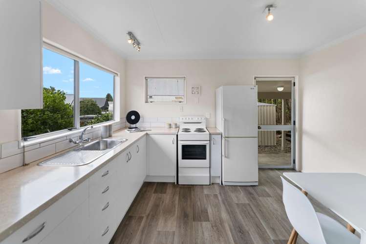 16 Hillside Lane The Brook_10