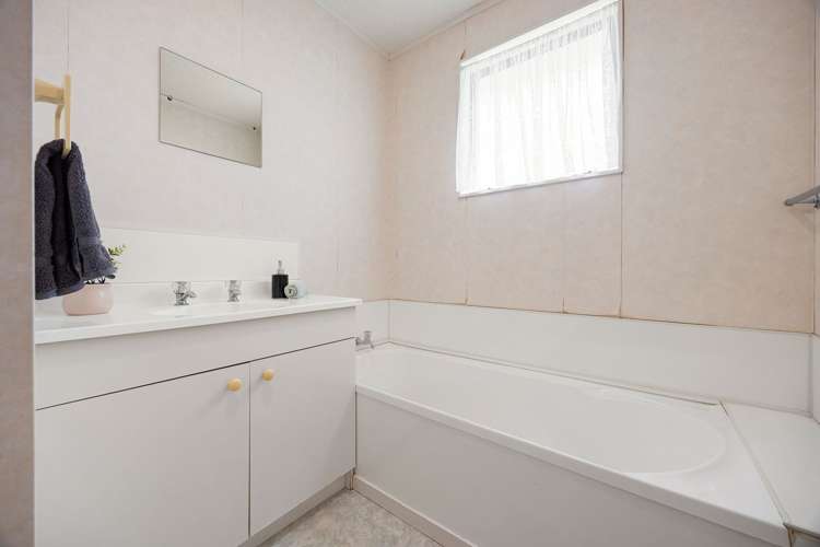 242 Chatsfield Drive Te Awamutu_16