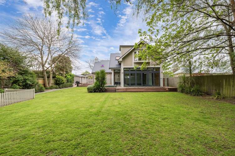 8 Dee Street Saint Albans_23