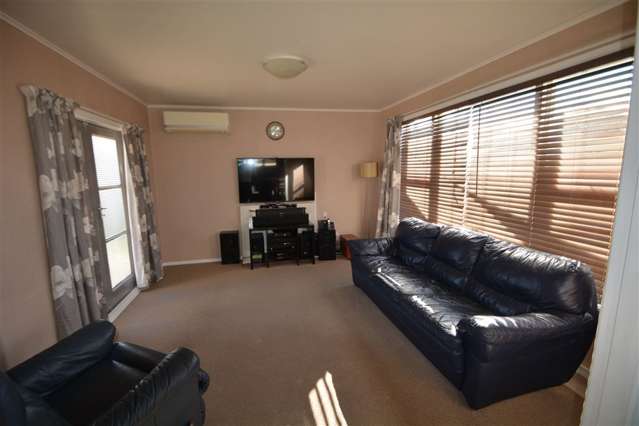 2 Rimu Street Hawera_3