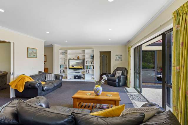 47 Rutherford Drive Waikanae Beach_2