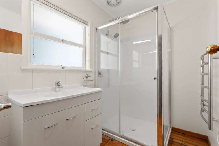 2/80 Archers Road Glenfield_14