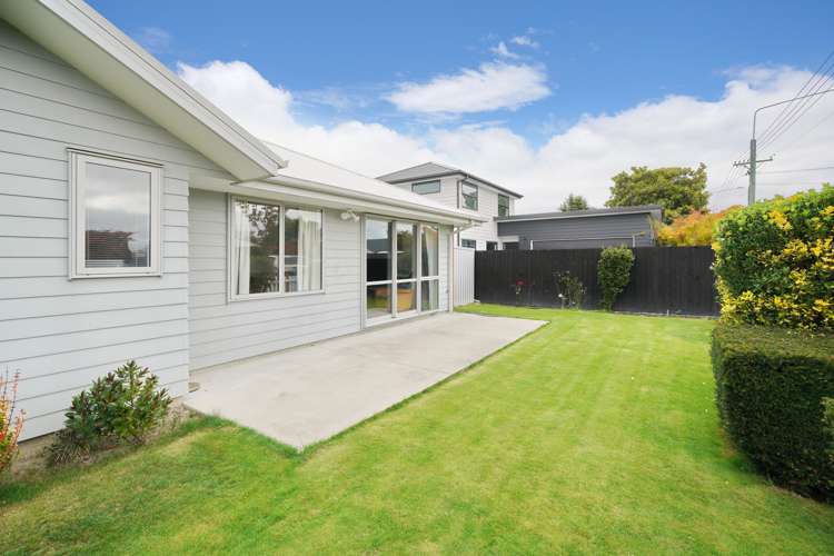 2 Sealy Place Bryndwr_14