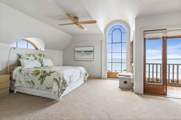 15 Omana Esplanade Maraetai_14