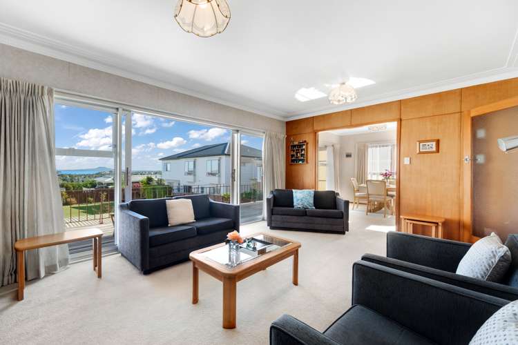 41 Bradbury Road Botany Downs_5