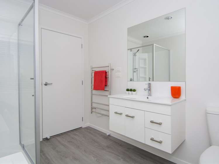 15 Kahuparere Crescent Pyes Pa_12