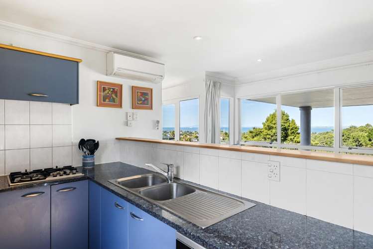 495 & 495A East Coast Road Murrays Bay_13