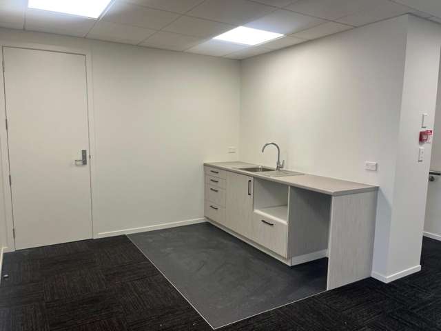 Unit C, 18 Earthmover Crescent Te Rapa_4