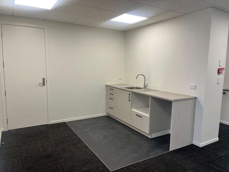 Unit C, 18 Earthmover Crescent Te Rapa_4