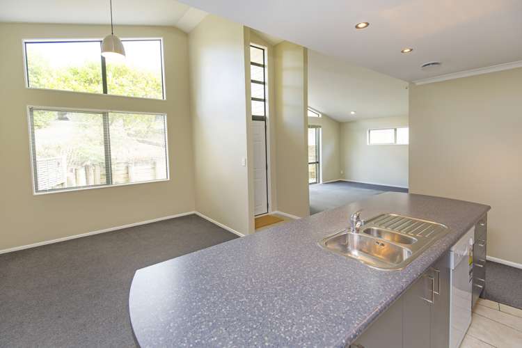 88d Brian Crescent Stanmore Bay_7