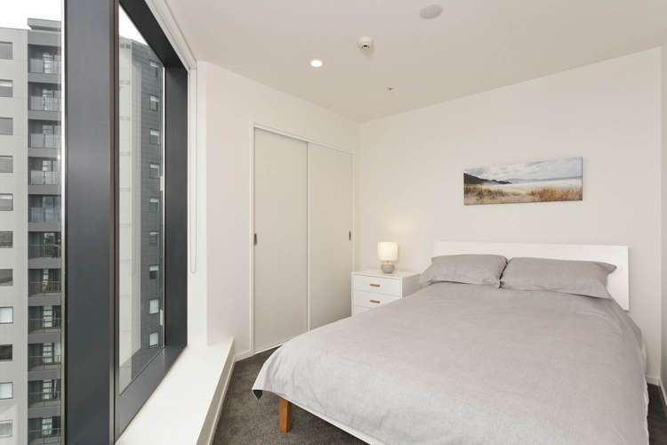 1304/18 St Martins Lane City Centre_7