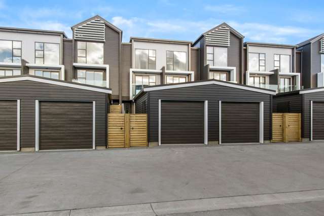 Affordable Luxury in the heart of Hobsonville