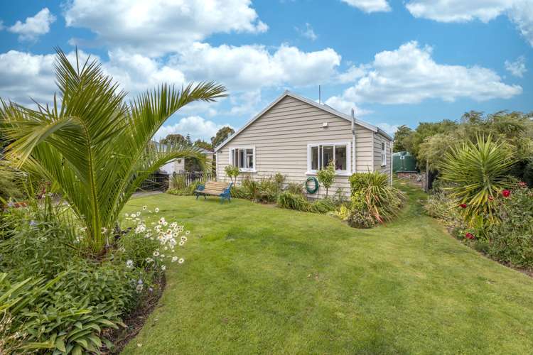 32 Old Main North Road Leithfield_15