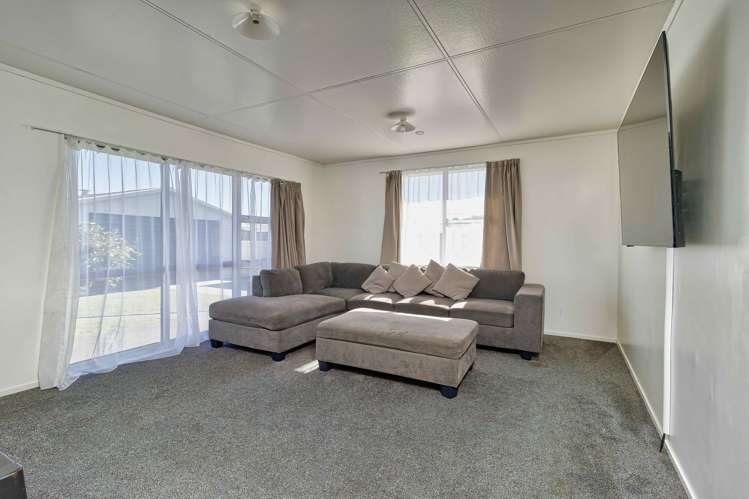 6 Raleigh Street Flaxmere_6