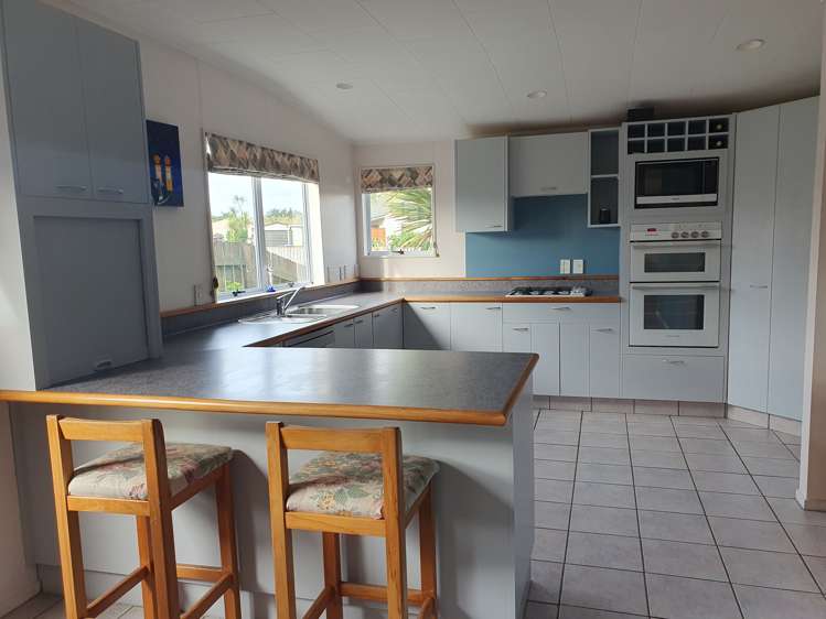 6 Taonui Street Waitarere Beach_1